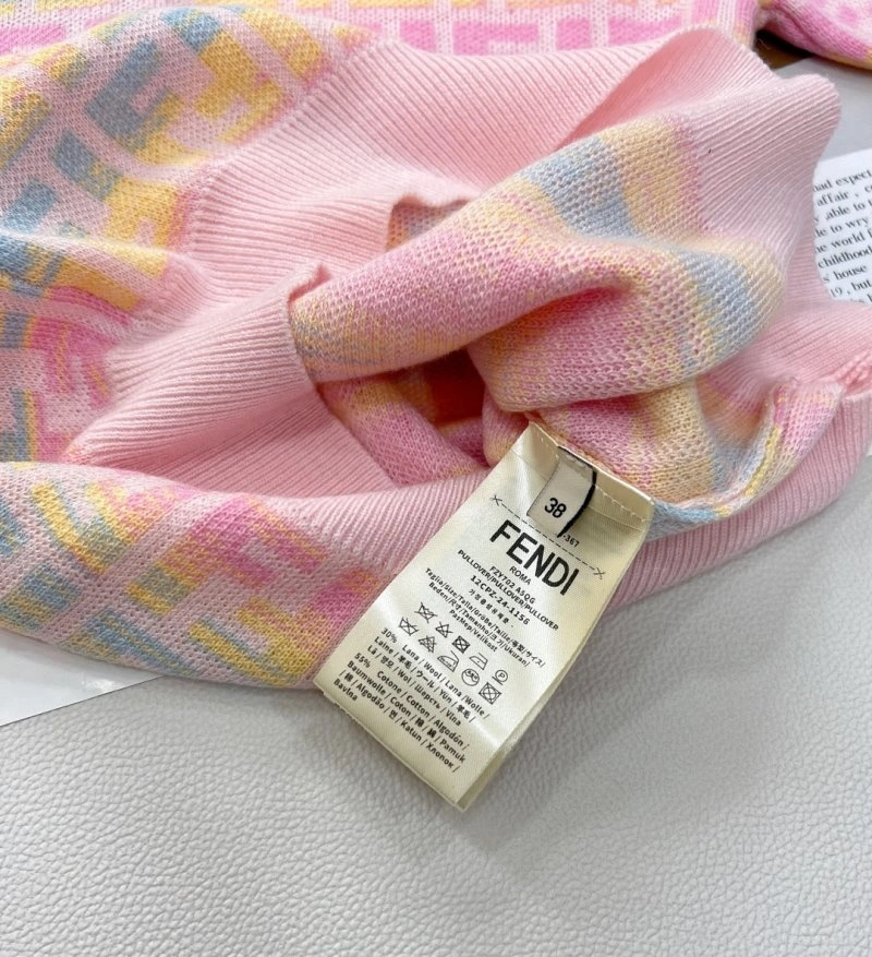 Fendi T-Shirts Cozy 120401