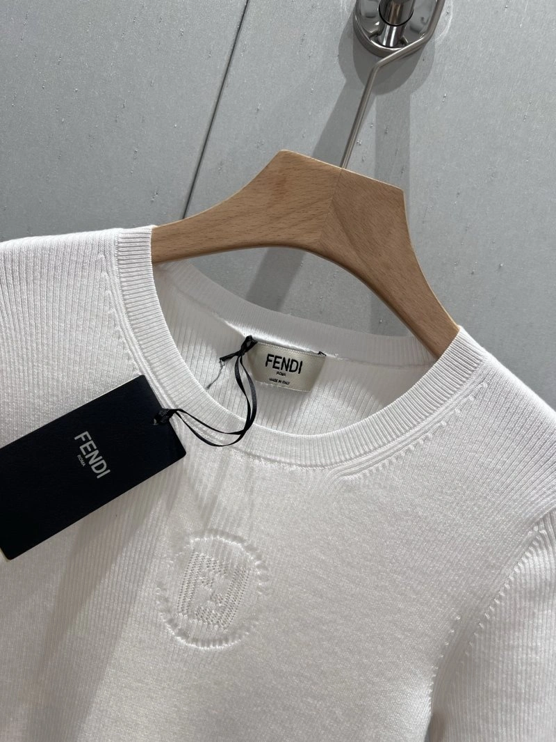 Fendi T-Shirts Comfortable 120420