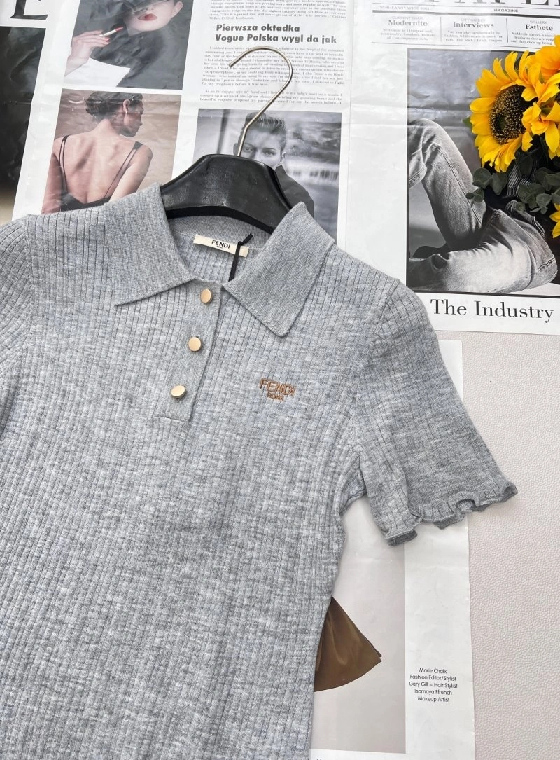 Fendi T-Shirts Sleek 120397