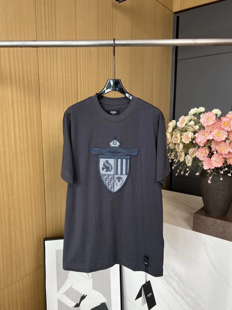 ComfortFit Fendi T-Shirts 120407