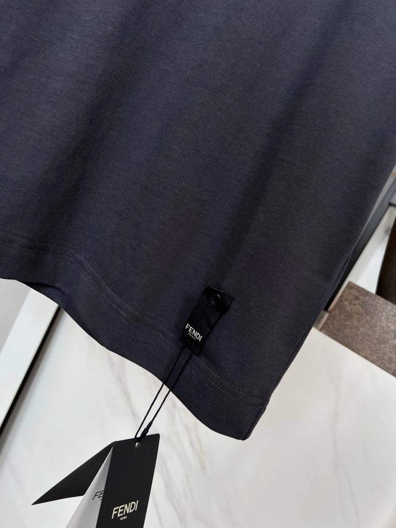 ComfortFit Fendi T-Shirts 120407