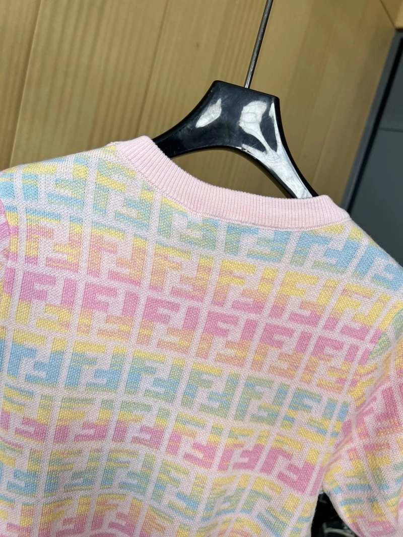 Durable Fendi T-Shirts 120395