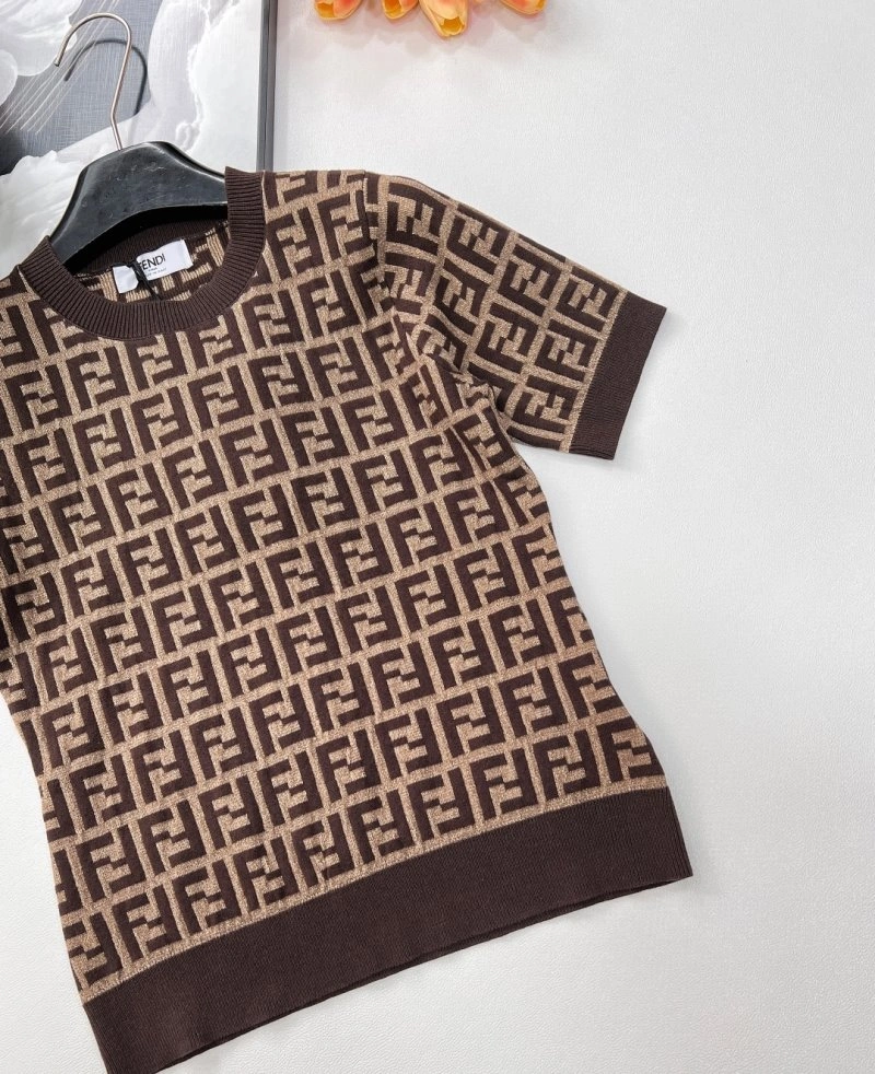 Bright Fendi T-Shirts 120384