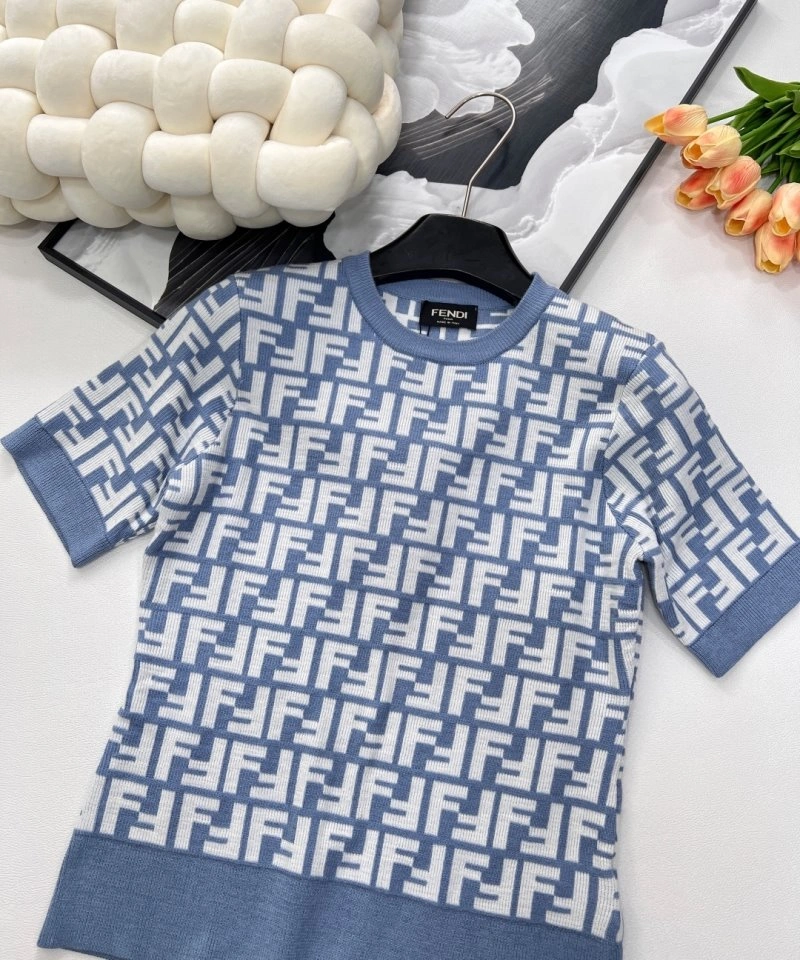 Fendi T-Shirts UrbanStyle 120383