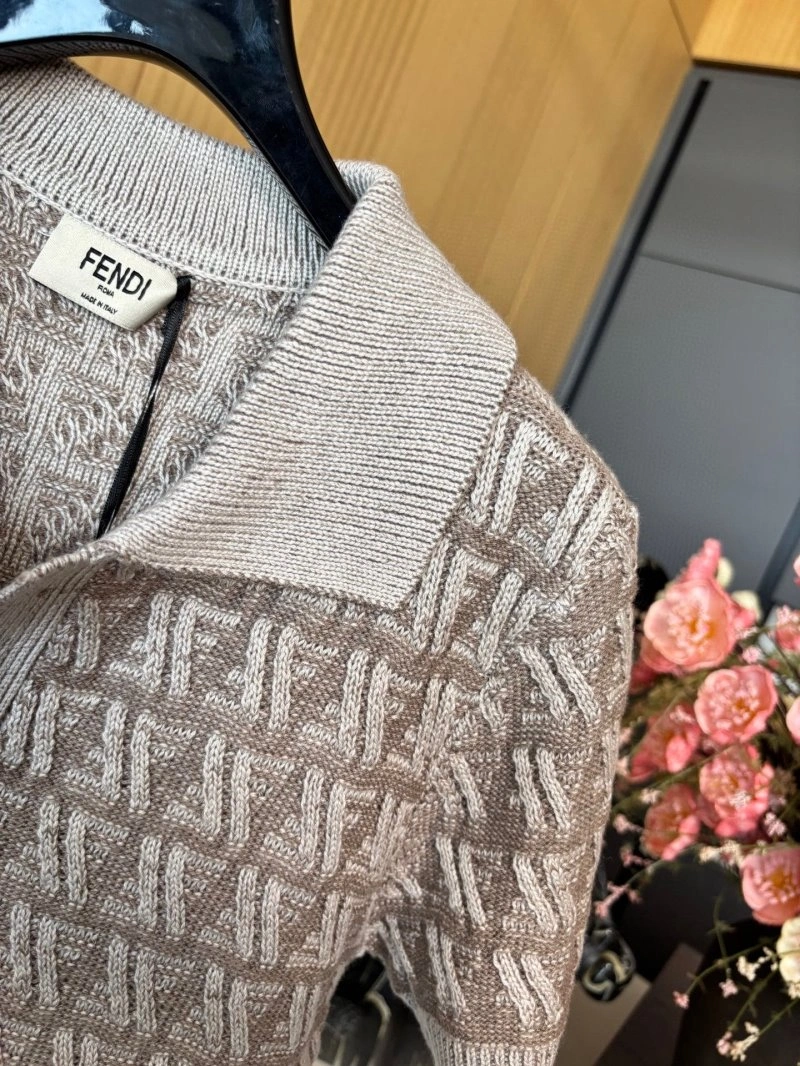 Fendi T-Shirts AllSeason 120368