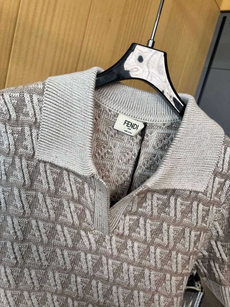 Fendi T-Shirts AllSeason 120368