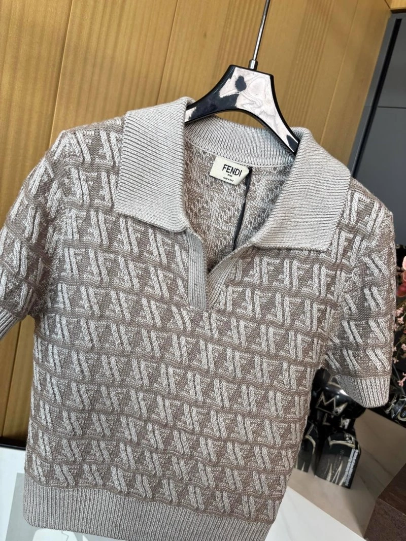 Fendi T-Shirts AllSeason 120368