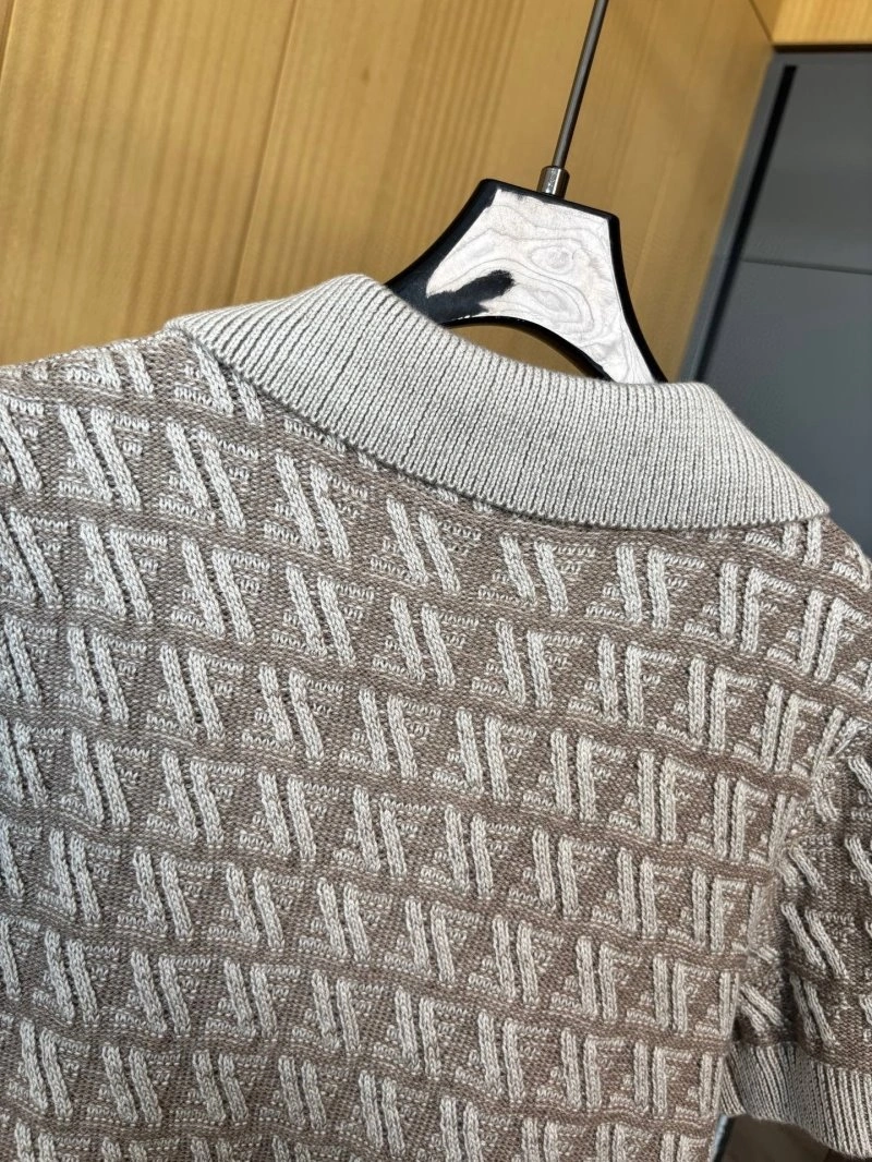 Fendi T-Shirts AllSeason 120368