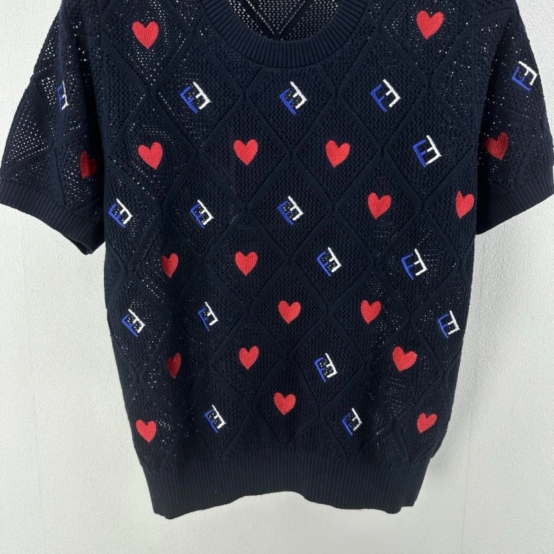 Stretchable Fendi T-Shirts 120356