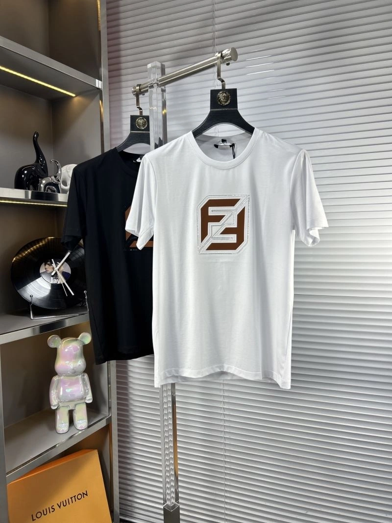 Fendi T-Shirts Breathable 122437