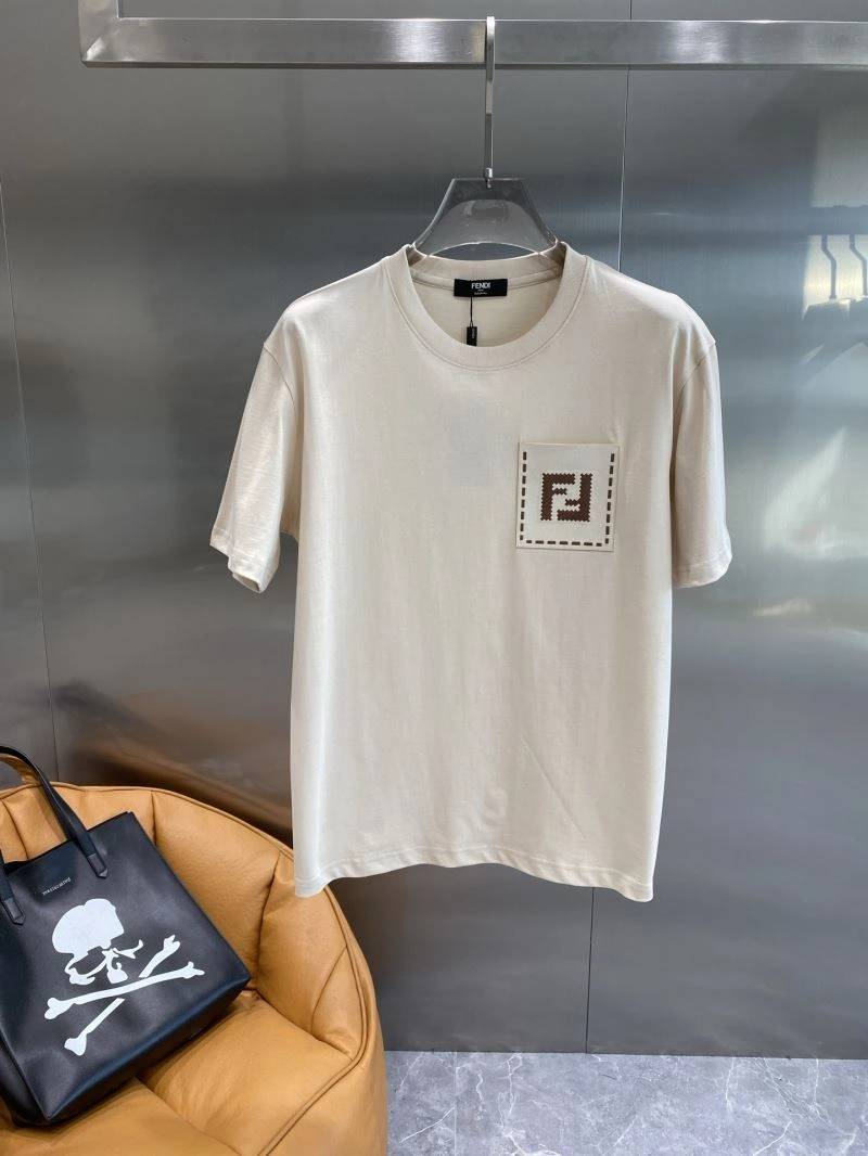 Fendi T-Shirts Youthful 122424