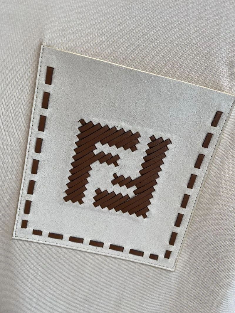 Fendi T-Shirts Youthful 122424
