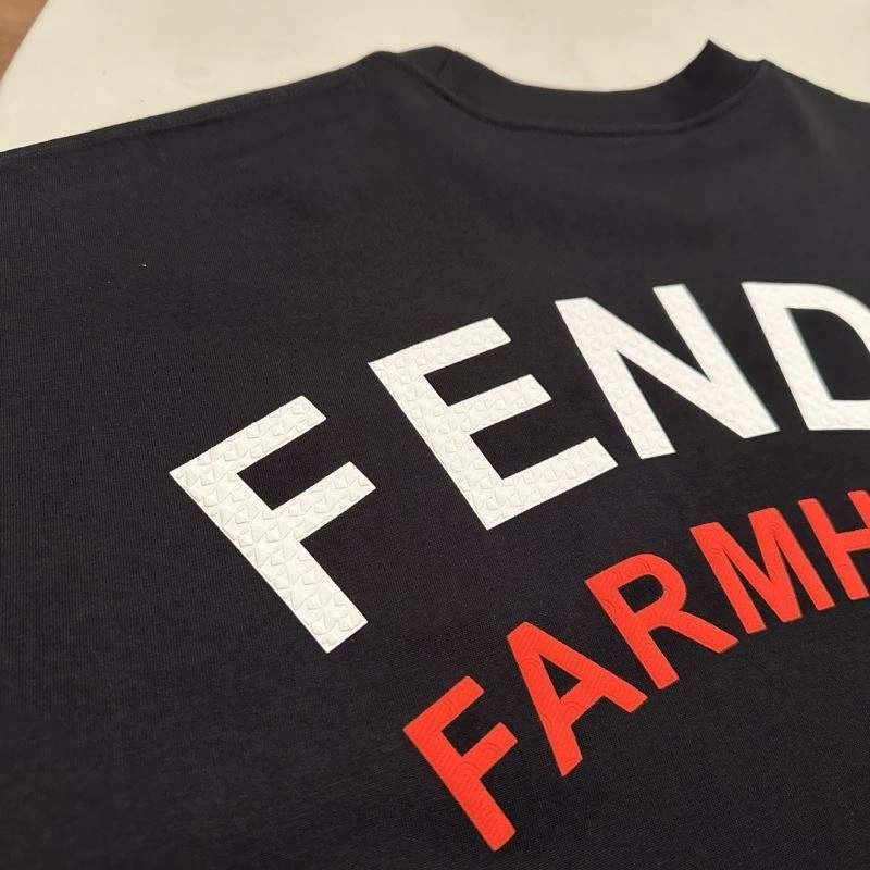 Fendi T-Shirts Durable 122402