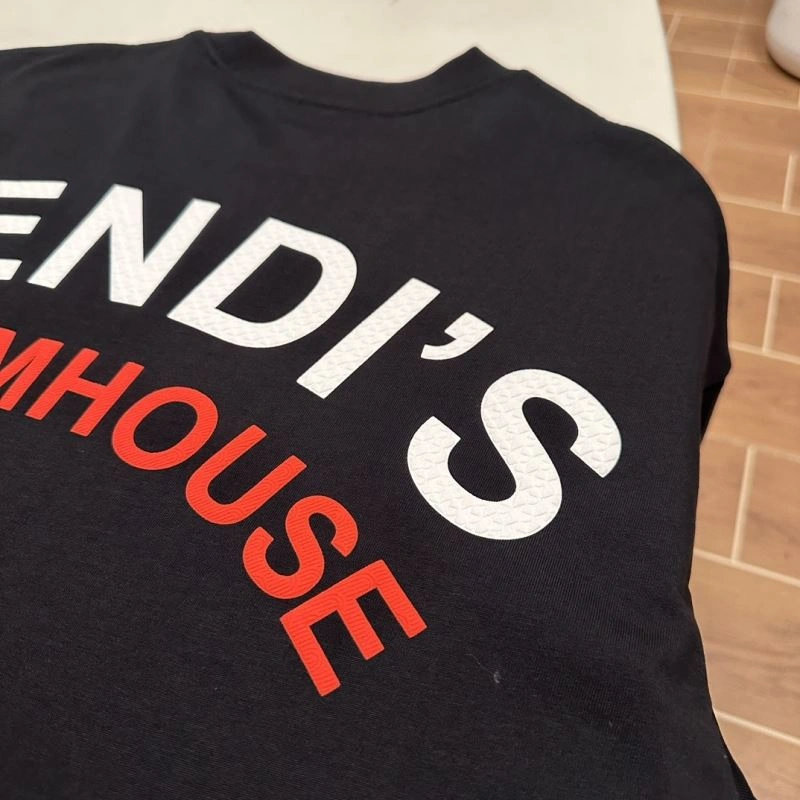 Fendi T-Shirts Durable 122402