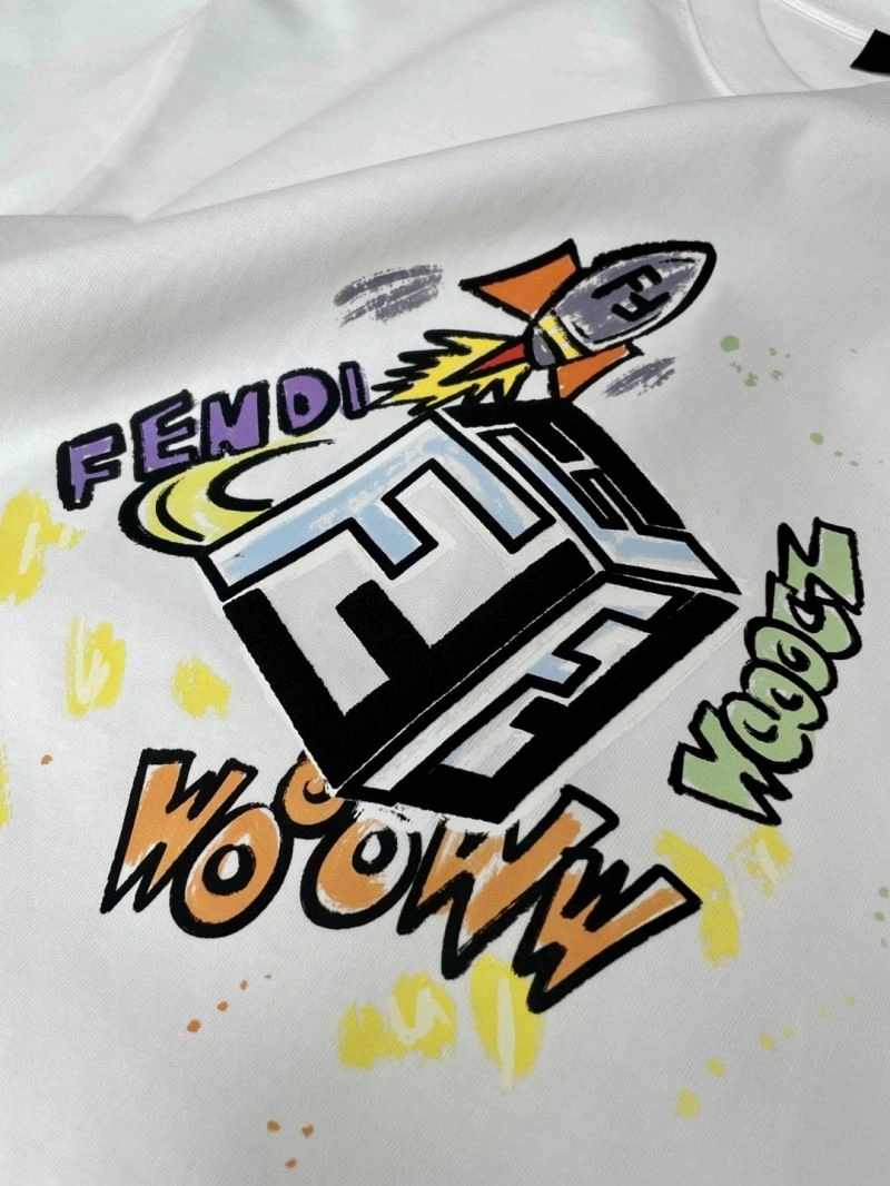 Fendi T-Shirts Durable 122405