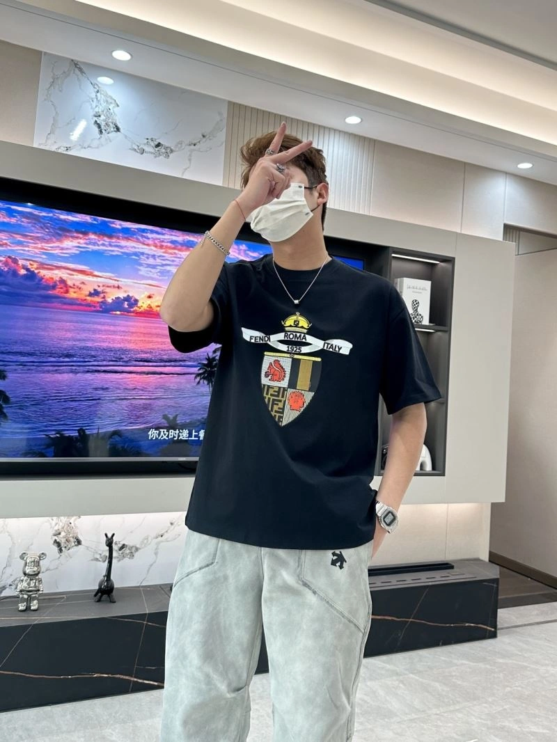 Fendi T-Shirts AllSeason 122391