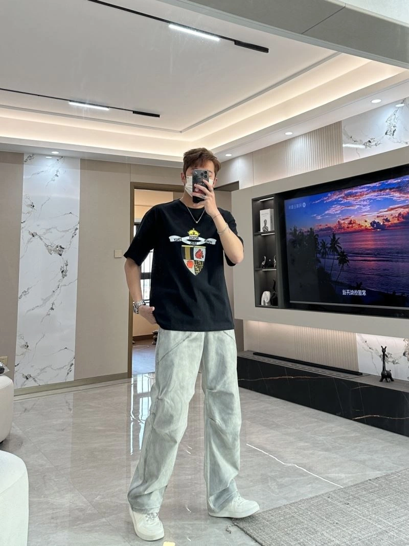 Fendi T-Shirts AllSeason 122391