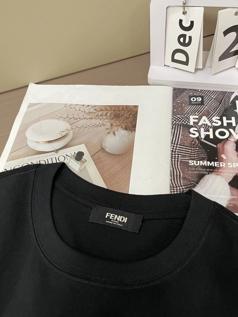 Fendi T-Shirts AllSeason 122391