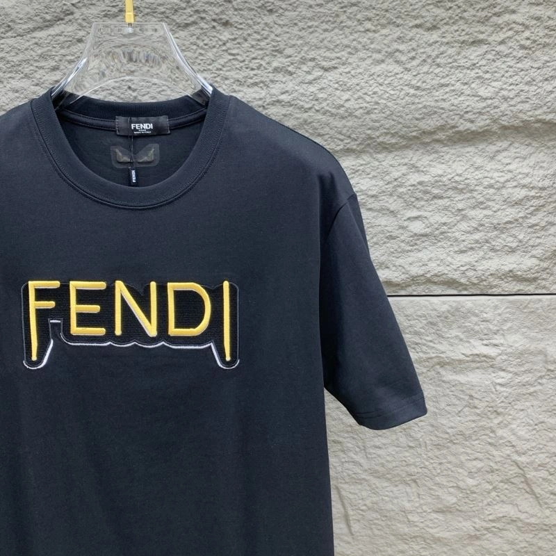 TravelReady Fendi T-Shirts 122395