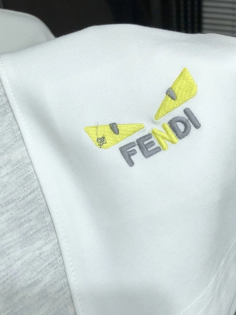 Fendi T-Shirts UrbanStyle 122365
