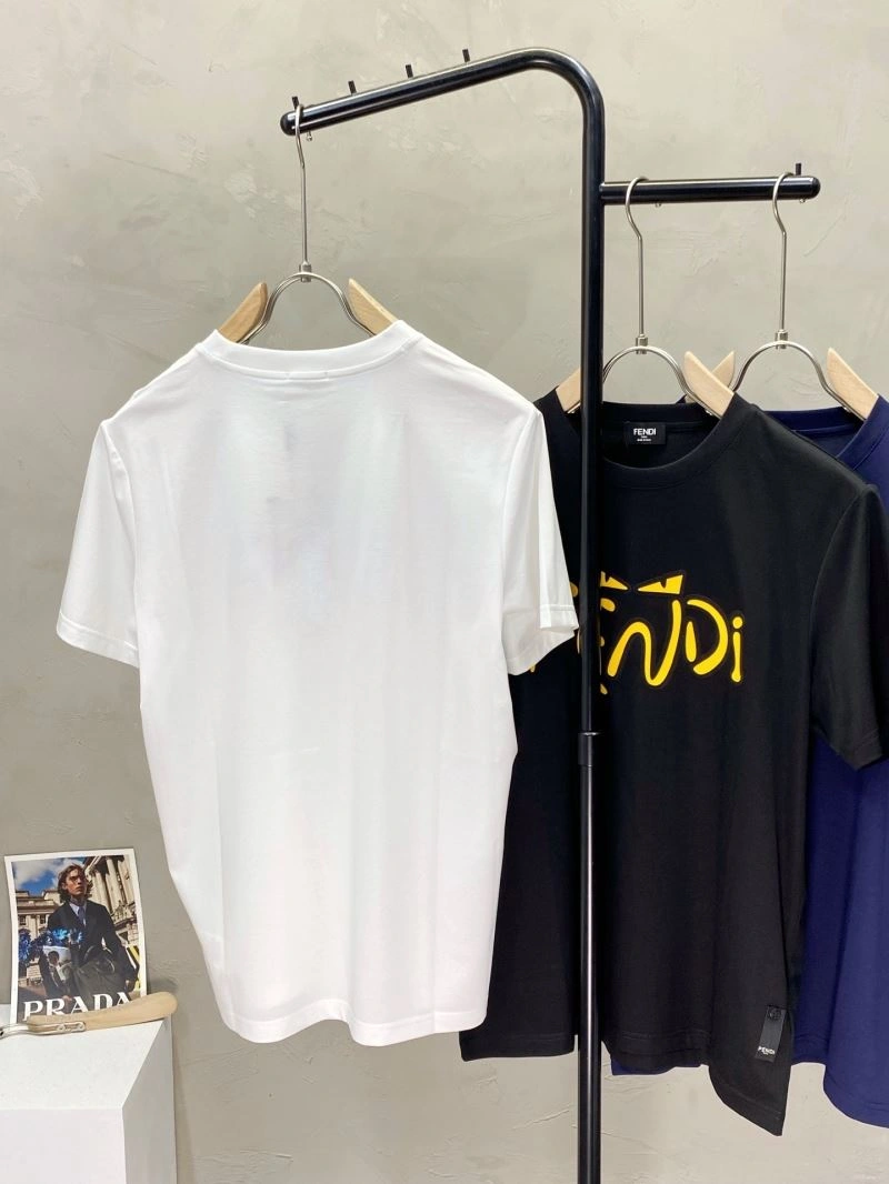 Trendsetting Fendi T-Shirts 122362