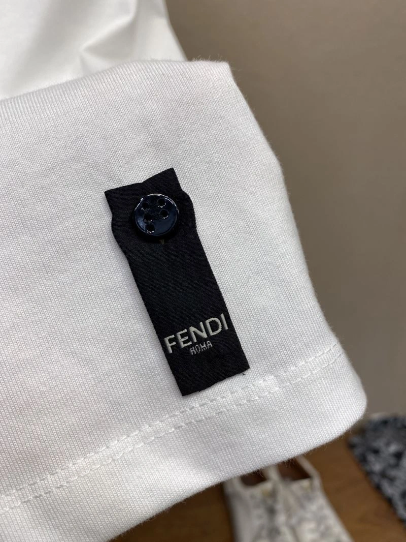 Fendi T-Shirts Refined 122359