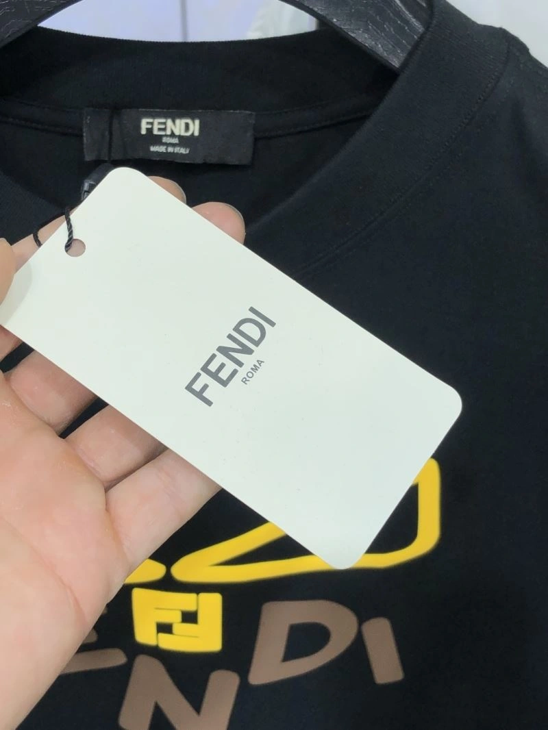 Trendsetting Fendi T-Shirts 122353