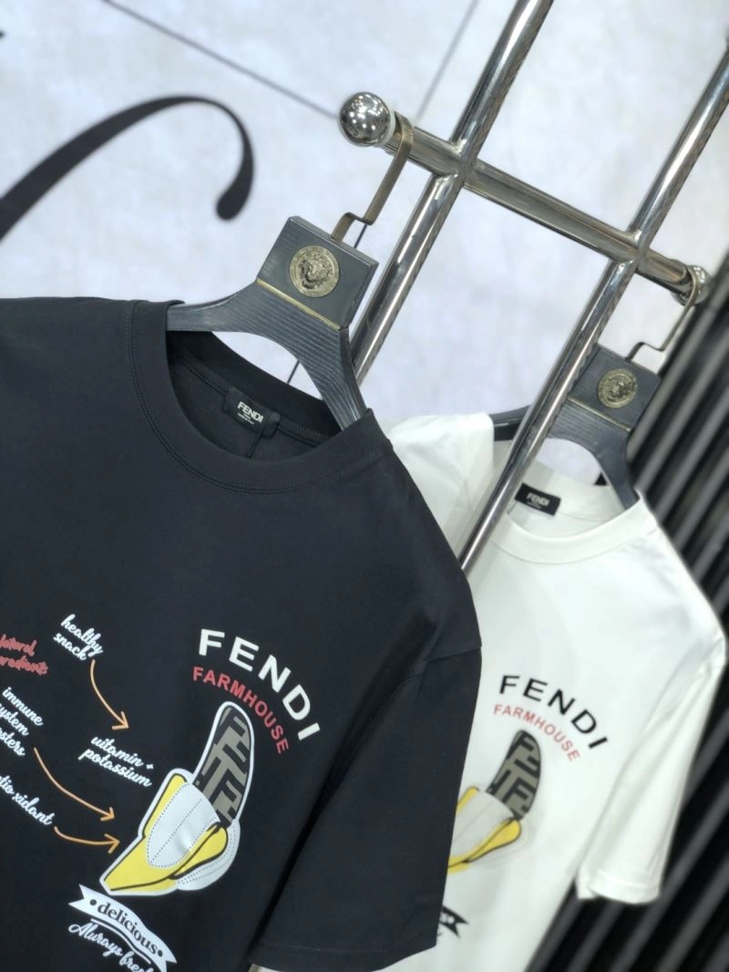 Fendi T-Shirts Chic 122354