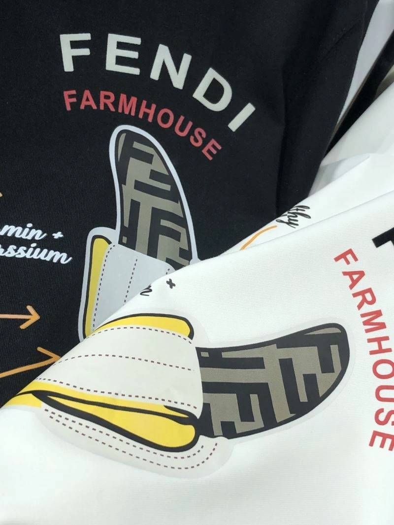 Fendi T-Shirts Chic 122354