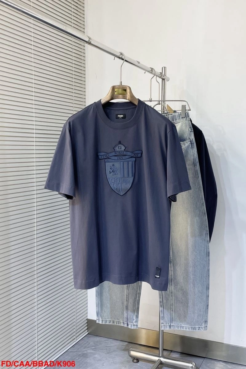 Fendi T-Shirts Durable 122370
