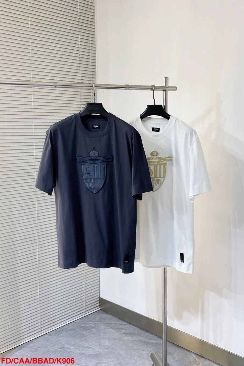 Fendi T-Shirts Durable 122370