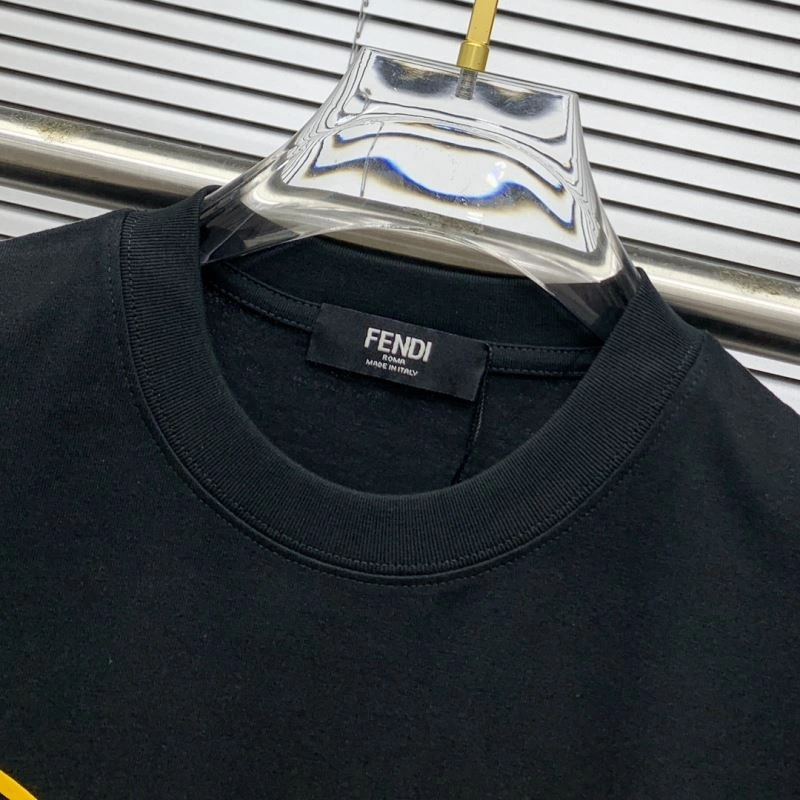 Fendi T-Shirts Effortless 122361