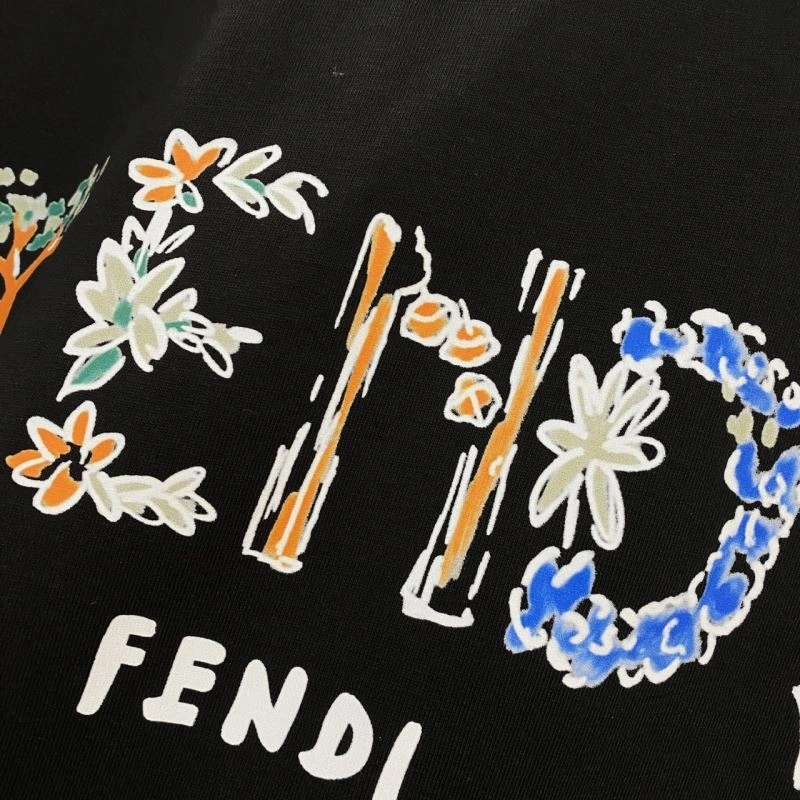 Fendi T-Shirts Cozy 122376