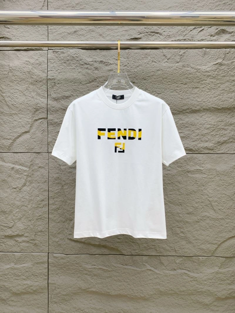 Fendi T-Shirts Chic 122337