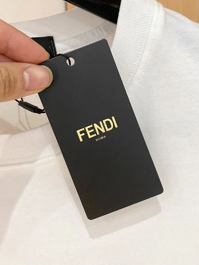 Trendy Fendi T-Shirts 122331