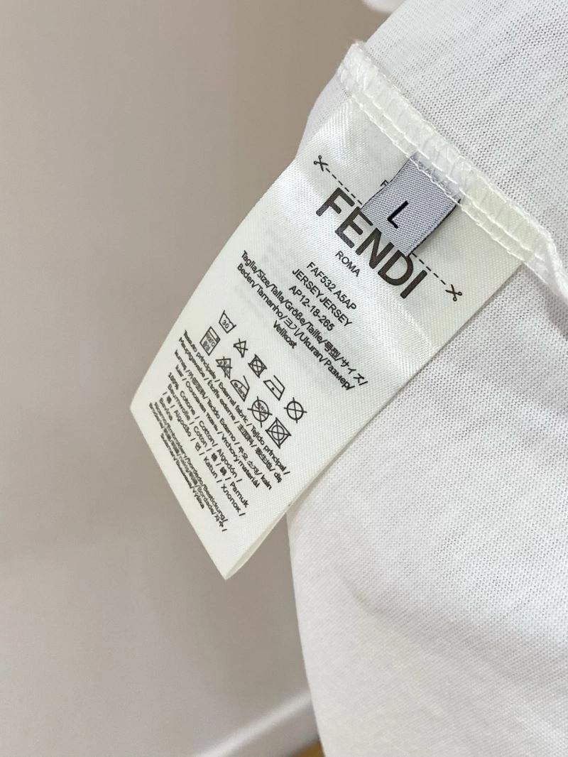 Trendy Fendi T-Shirts 122331