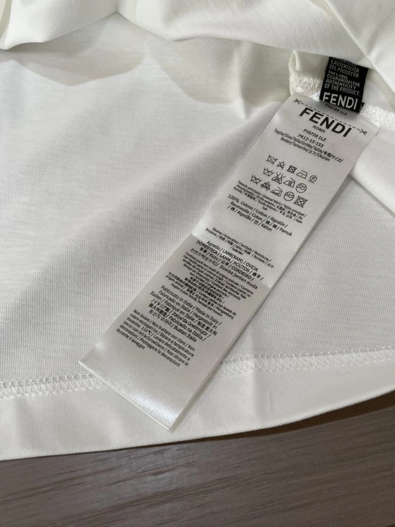 Fendi T-Shirts Bold 122315