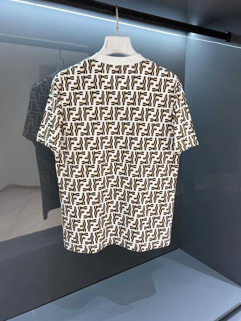 Fendi T-Shirts Sleek 122321