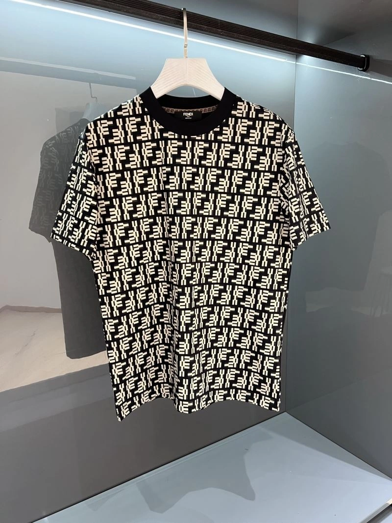 Fendi T-Shirts Sleek 122321