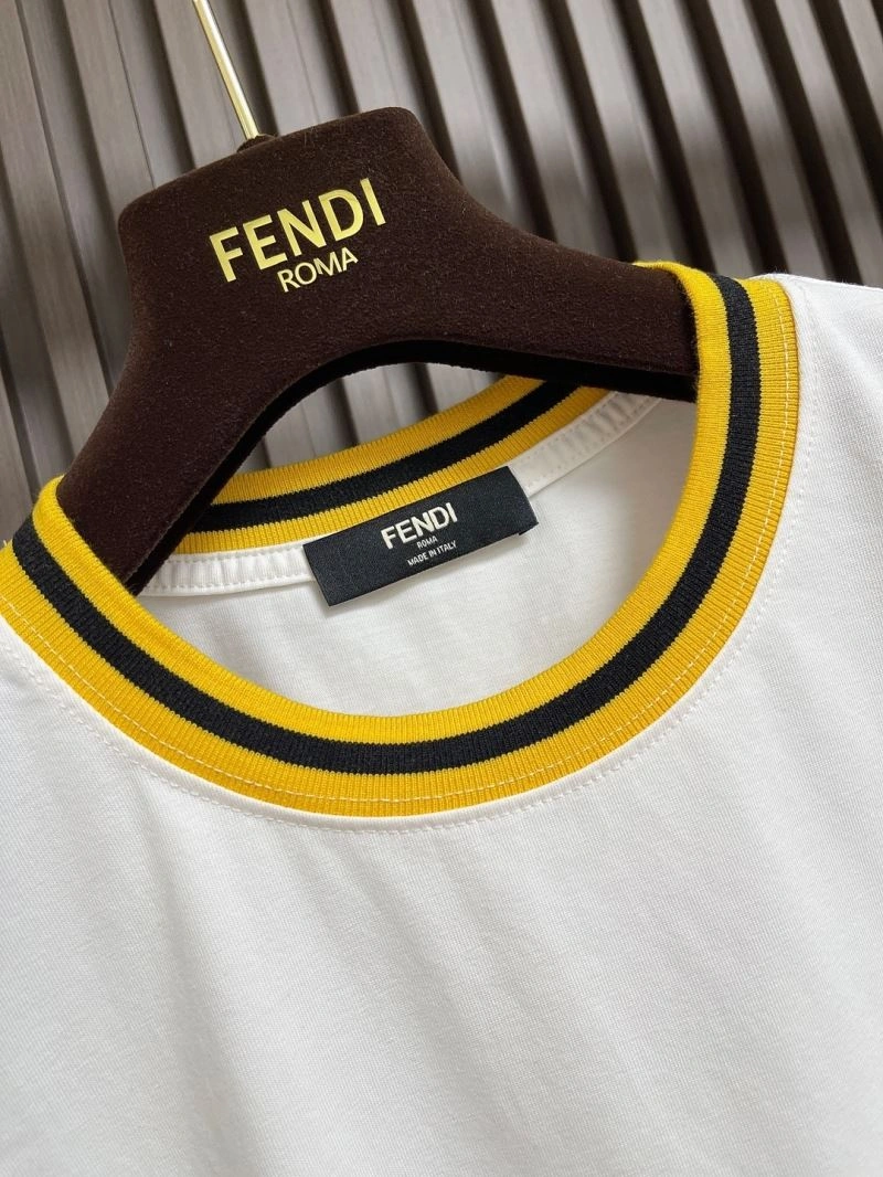 Modern Fendi T-Shirts 122302