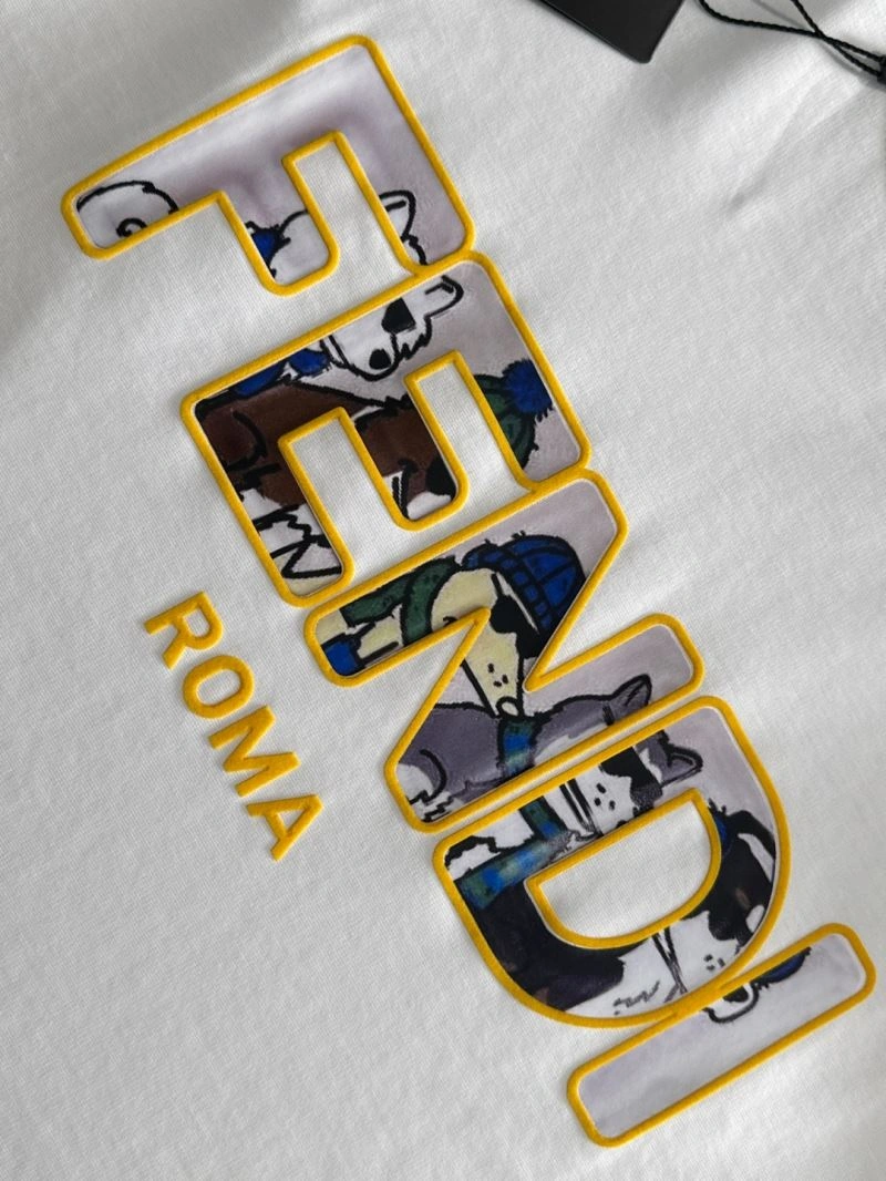 Neat Fendi T-Shirts 122271