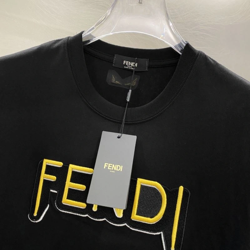 Fendi T-Shirts Original 122290