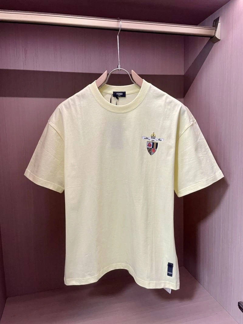 Compact Fendi T-Shirts 122268