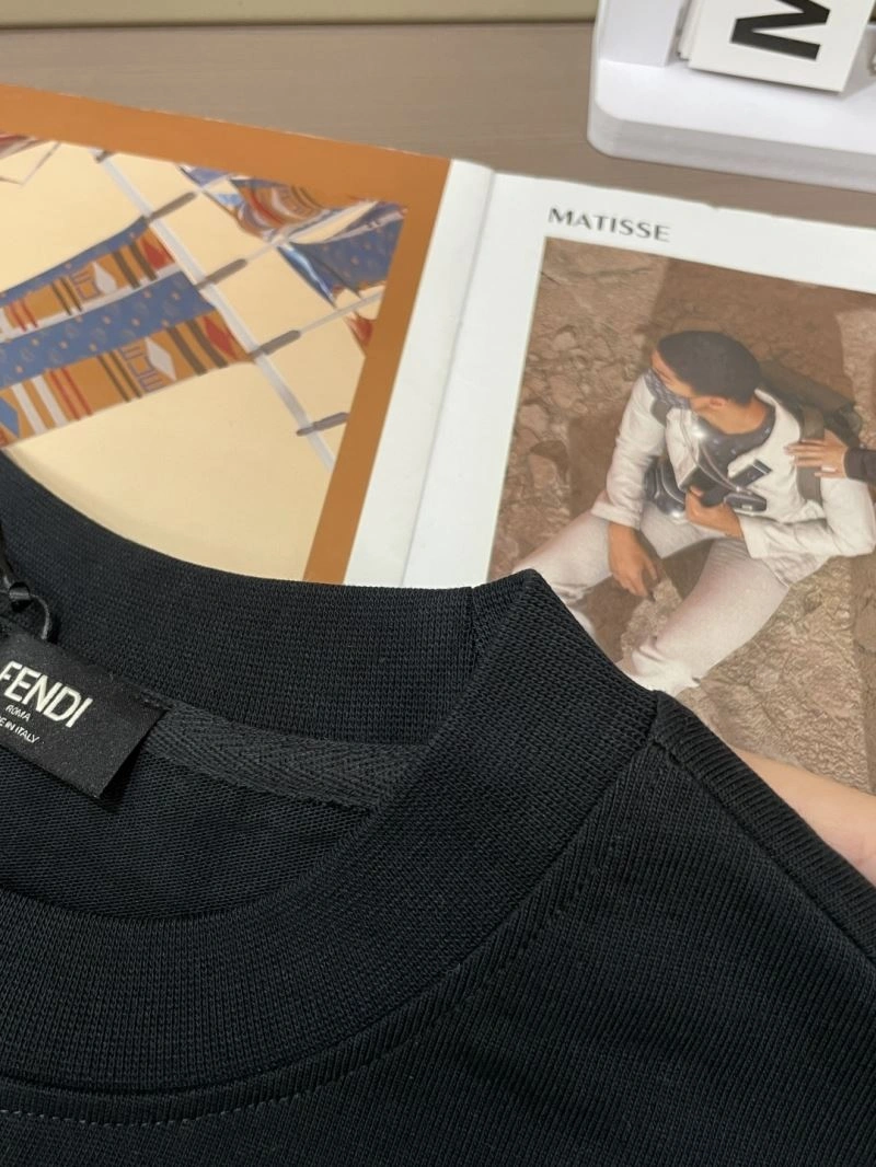 Compact Fendi T-Shirts 122268
