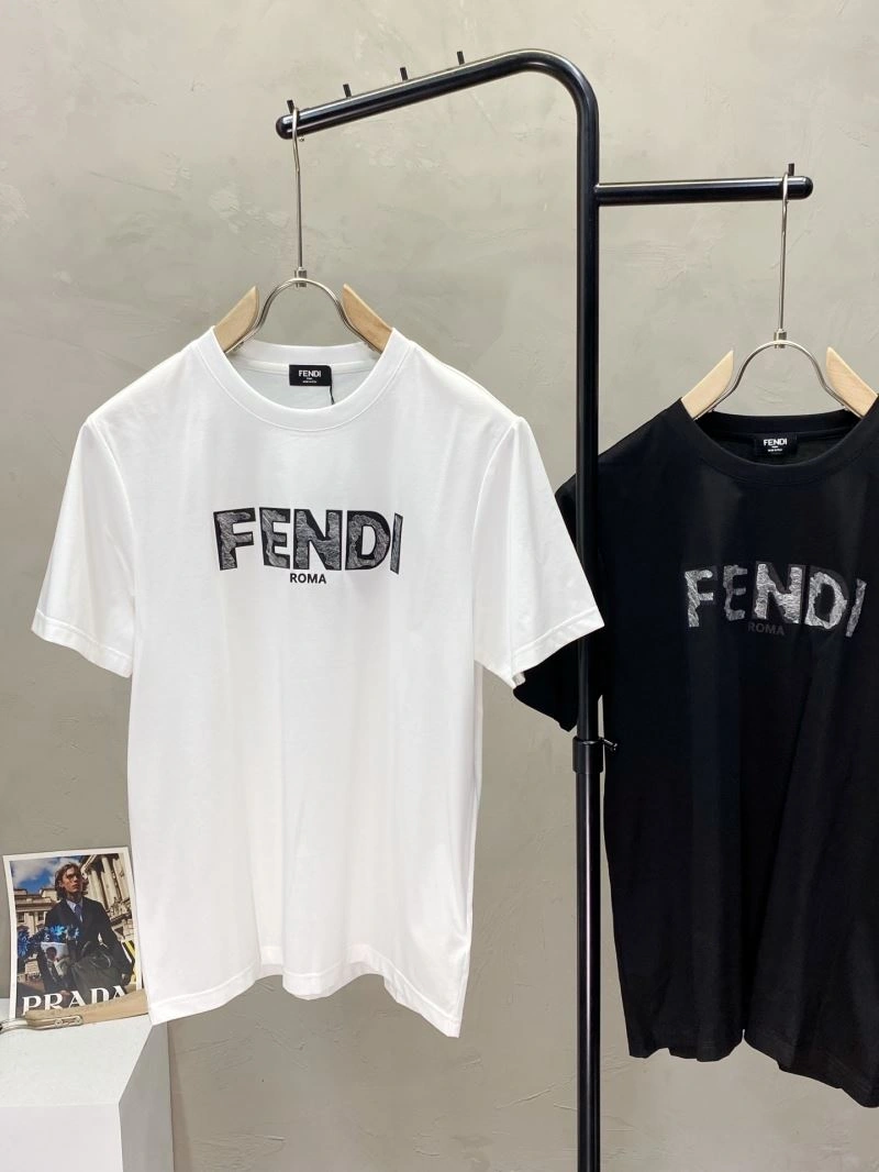 Fendi T-Shirts UrbanStyle 122259