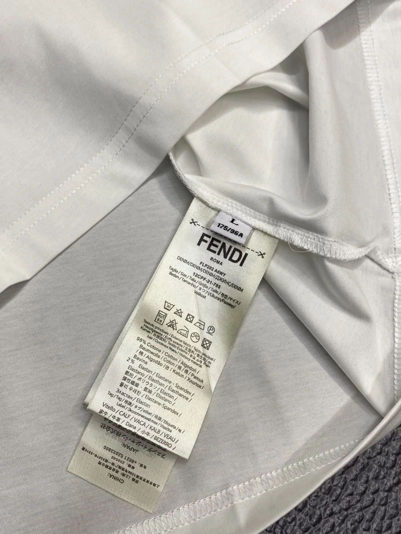 Fendi T-Shirts UrbanStyle 122259