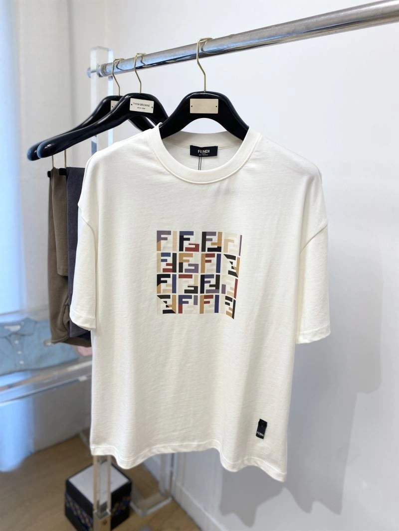 Fendi T-Shirts Breathable 122231
