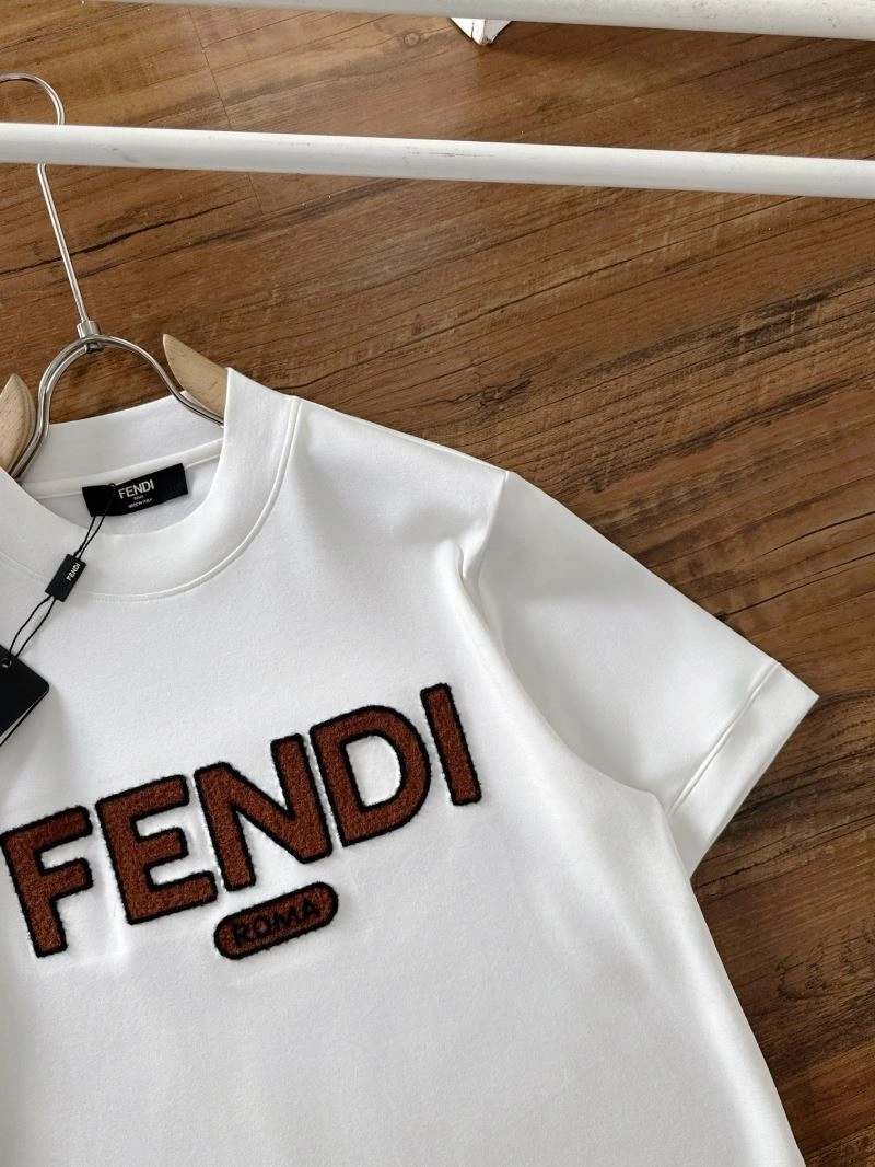 Fendi T-Shirts Stylish 122245