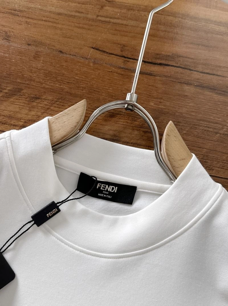 Fendi T-Shirts Stylish 122245