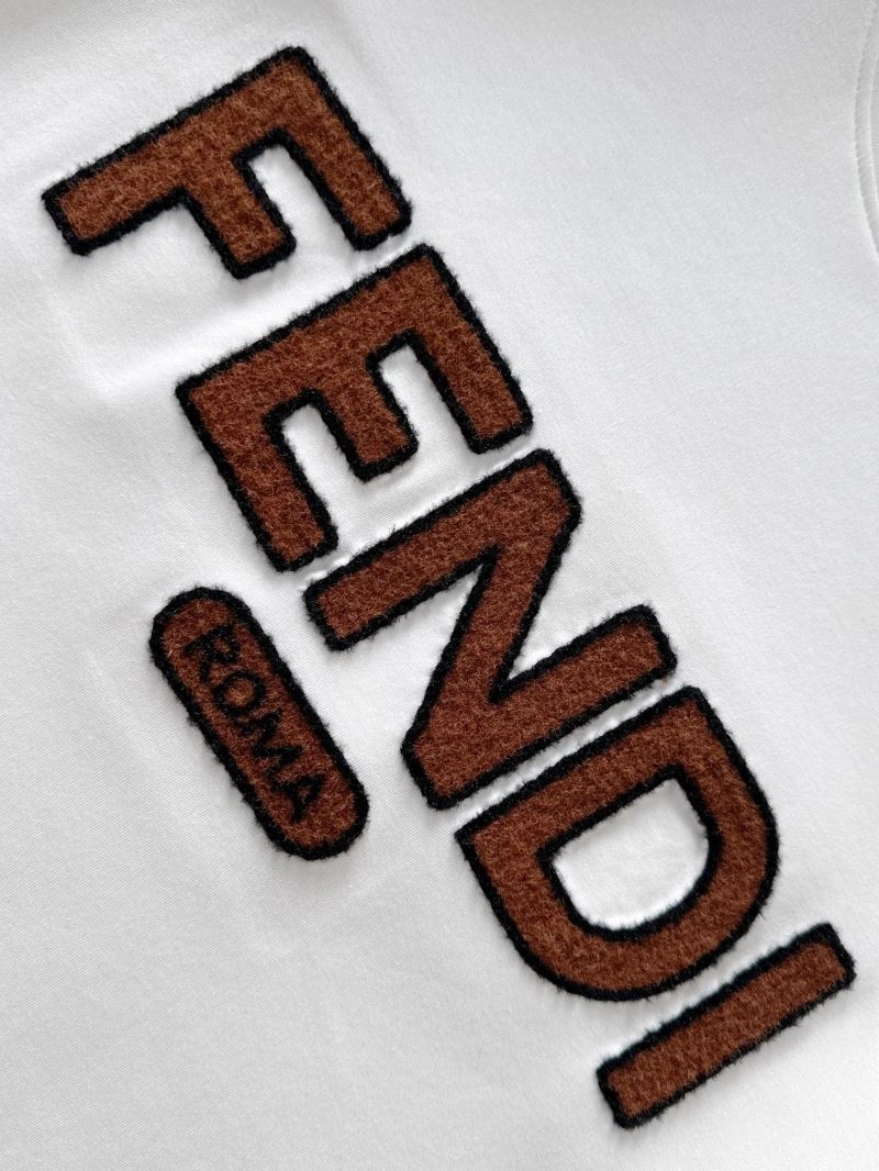 Fendi T-Shirts Stylish 122245